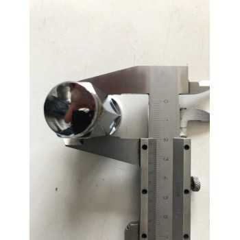 Ecrou de roue chromé 16X1,50 pour clé de 22 mm Land Rover -Range Rover Classic