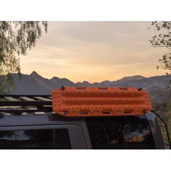 Plaque de desensablage MAXTRAX rouges gen2 dimensions 1,15 m long X 0,34 m