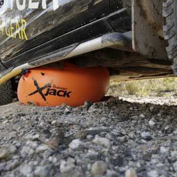 Cric Air XJACK (gonfle avec compresseur + echappemement)