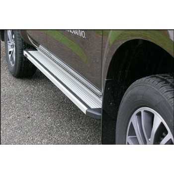 Marche pieds aluminium Nissan Navara D22 2002- 4 portes