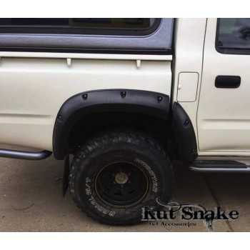 Elargisseurs d'ailes Toyota Hilux Double Cabine 167 - 95 mm large