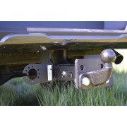 Attelage carré 2'' ROCKALU homologué Toyota Hilux 2016-