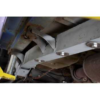 Traverse de châssis centrale avec support de tirant Jeep TJ 1997-2002