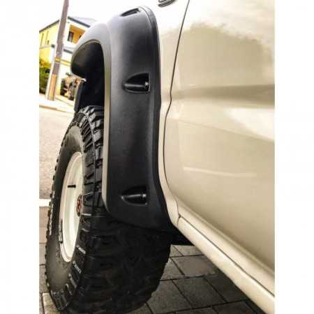 Elargisseurs d'ailes Toyota Hilux simple cabine 1989-1998 95 mm