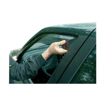Deflecteur de porte avant Mitsubishi Pajero V20 1991-1999