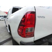 Feu arrière gauche Toyota Hilux Revo 06/2015-