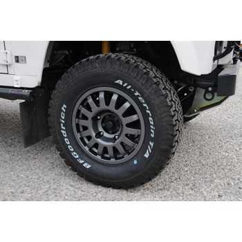  Jante DAKAR renforcée grise 7X16 Land Rover Defender 90-110-130
