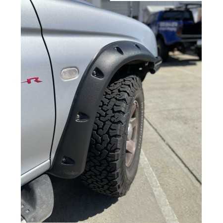 Elargisseurs d'ailes Mitsubishi L200 1996-2006