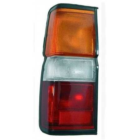 Feu arriere gauche Nissan Terrano I 1987-1996