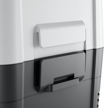 Éléments de guidage intégrés pour une fixation facile dans le véhicule à l’aide de sangles ou de ceintures de sécurité