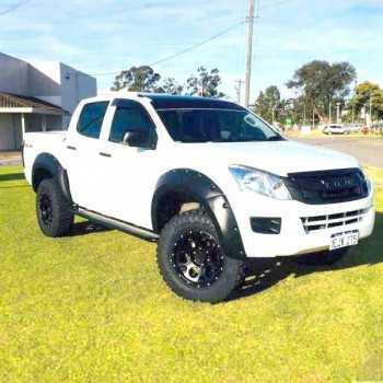 Elargisseurs d'ailes  Isuzu D-max  4 portes