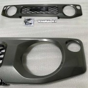 Calandre de phare noire Suzuki Jimny 2019+