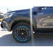 Elargisseurs d'ailes Toyota Hilux Revo double cabine