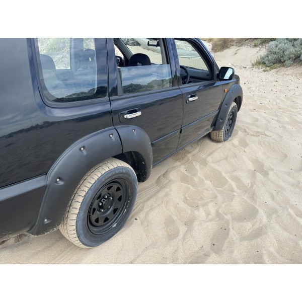 Élargisseurs d'ailes - Nissan X-Trail 45 mm 2000-2007