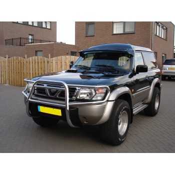 Visière de pare brise Nissan Patrol GR Y61 1997-2006