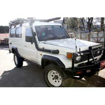 Kit extensions d'ailes Toyota land Cruiser coté avant droit
