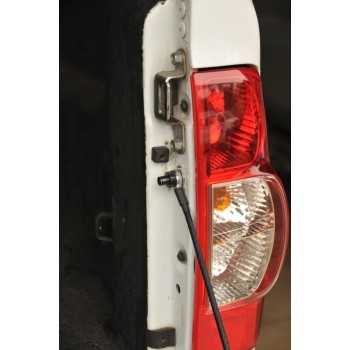 Verin de hayon arriere Nissan Navara D40 2005-2015
