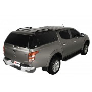 Hard top acier Mitsubishi vu porte ouverte