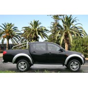 Elargisseurs d'ailes Mitsubishi L200 2006+ 4 portes